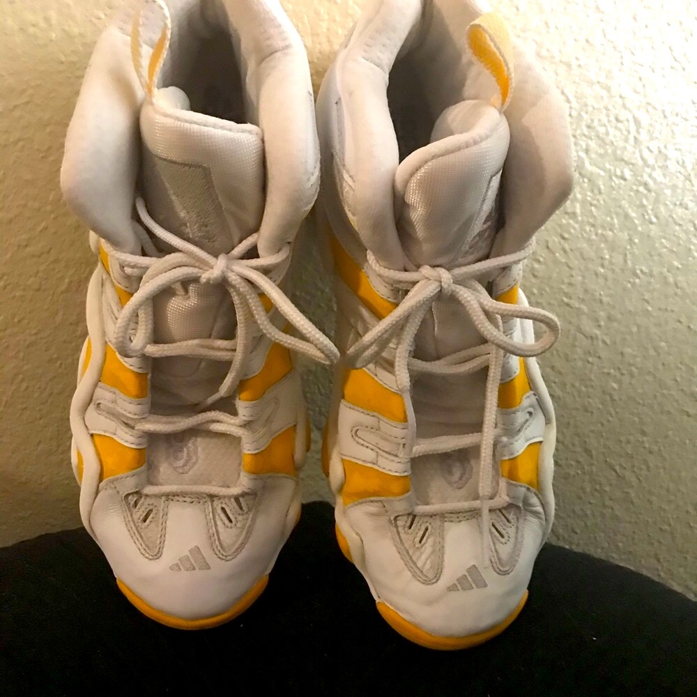 Men’s Adidas Sneaker